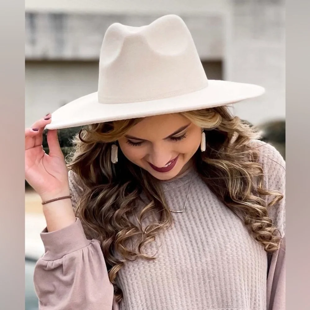 Trendy western ranch/ farmers boho hat in vanilla white summer perfect - Picture 8 of 8